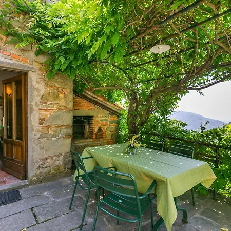 Podere Cima A Zano - Apt-alfiero By Interhome